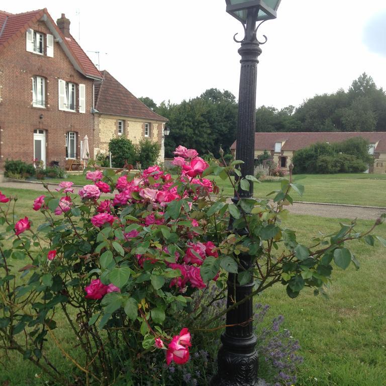 La Maison D'Amis Auneuil Eksteriør bilde
